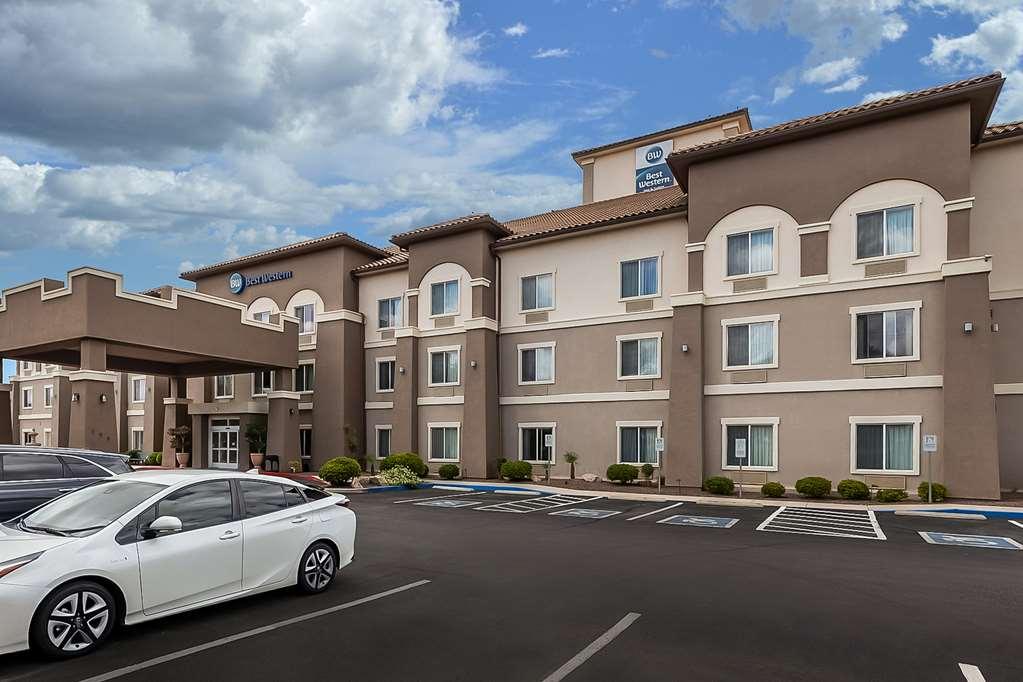 Best Western Douglas Inn & Suites Ngoại thất bức ảnh